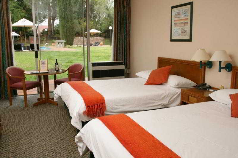 Oudtshoorn Inn Hotel Δωμάτιο φωτογραφία